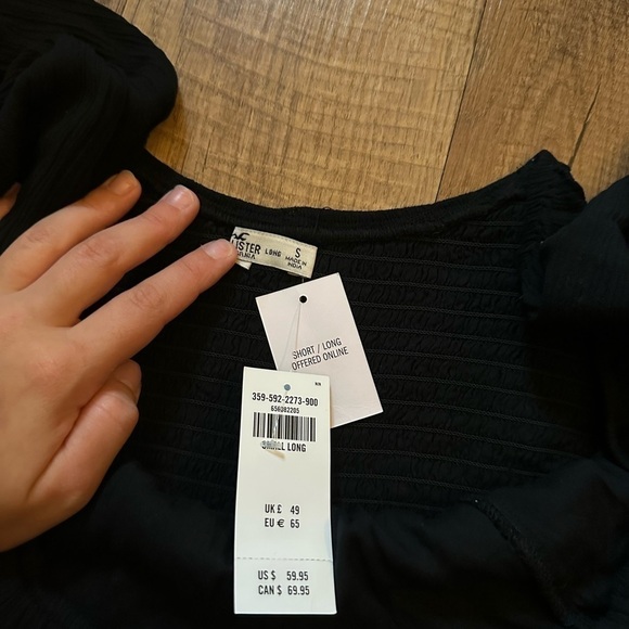 HOLLISTER Long Sleeve Channeled Built In Shorts Dress In Long - Picture 6 of 6